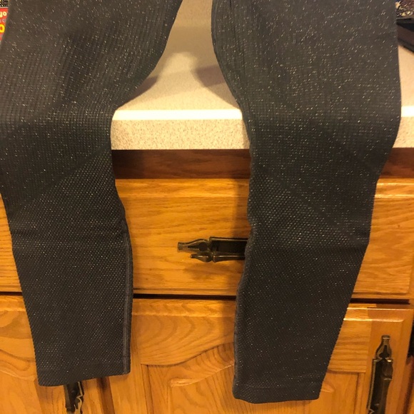 ATHLETA SHIMMER LEGGINGS - Picture 1 of 6